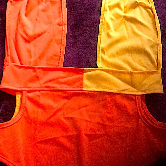 HYPNOTIC & Playful Swimsuit 🍂 - Picture 7 of 8